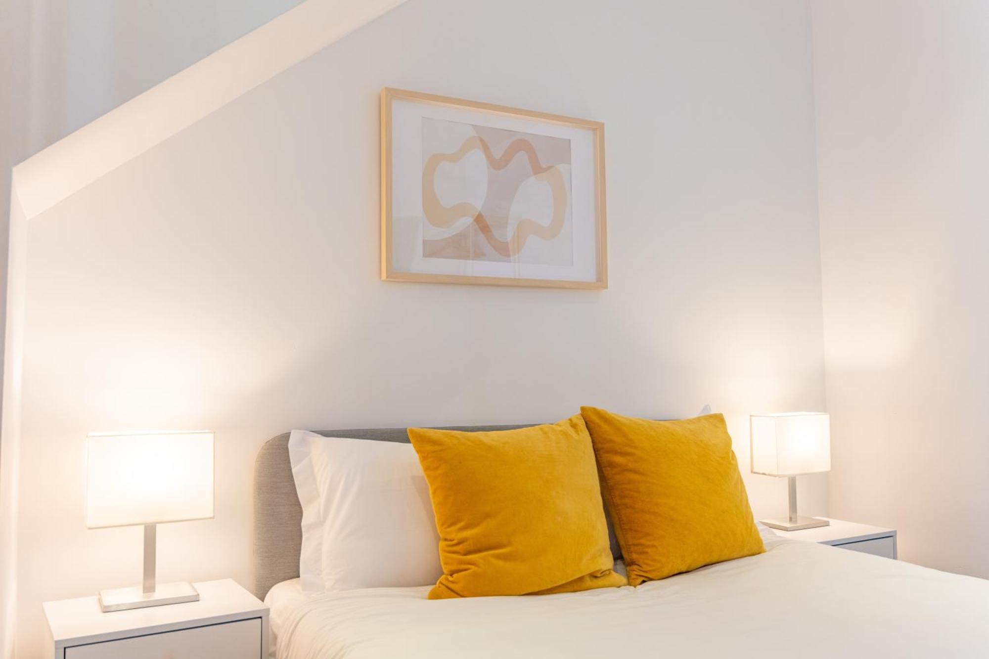 Alcantara Charm Apartments ลิสบอน ภายนอก รูปภาพ